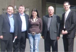 A Sinn Fin delegation pictured outside Letterkenny General Hospital prior to meeting hospital management are from left Cllr Pdraig MacLochlainn, Cllr Gerry McMonagle, Cllr Marie Therese Gallagher, Cllr Tony McDaid and Senator Pearse Doherty.