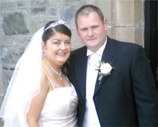 Donna and Darren tie the knot on a beautiful sunny day.