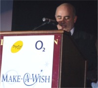 Francis Callaghan speaking at the Make A Wish Oscars Ball in 2007.